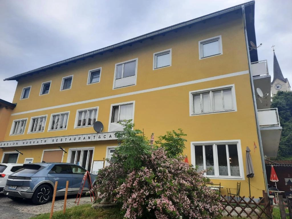Pension Horvath building